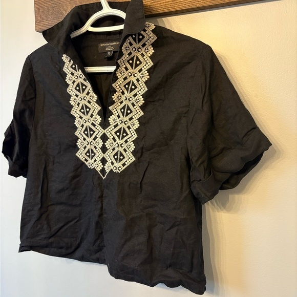 Banana Republic Black Linen Embroidered short sleeved top size XS - Picture 5 of 7